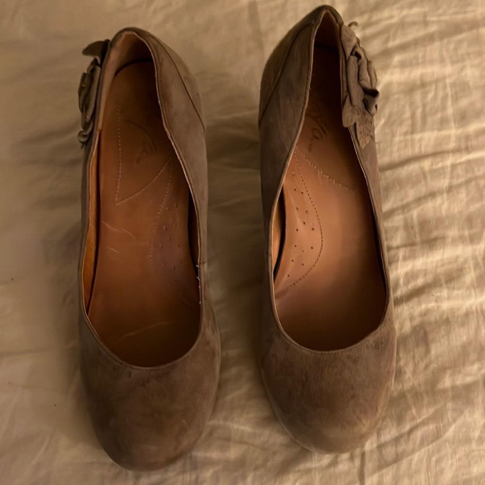Darker tan suede Naya heels
